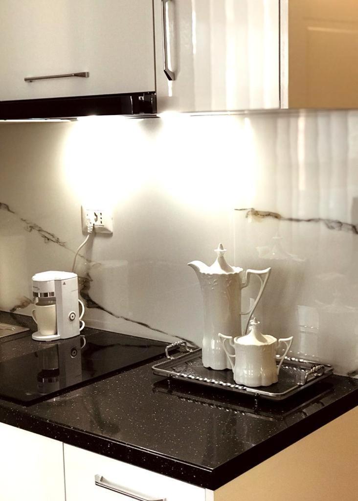 Home Away From Home Apartment ドゥラス エクステリア 写真